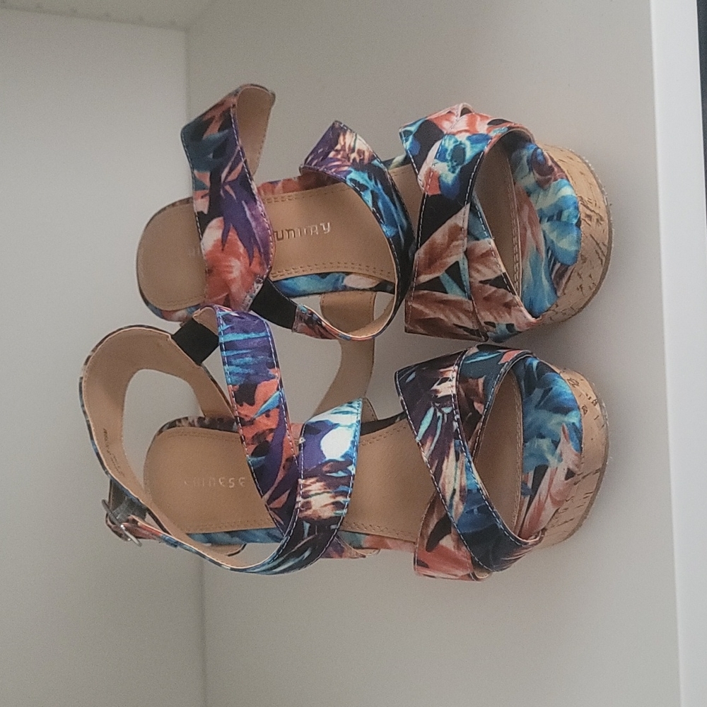 Chinese Laundry wedges
